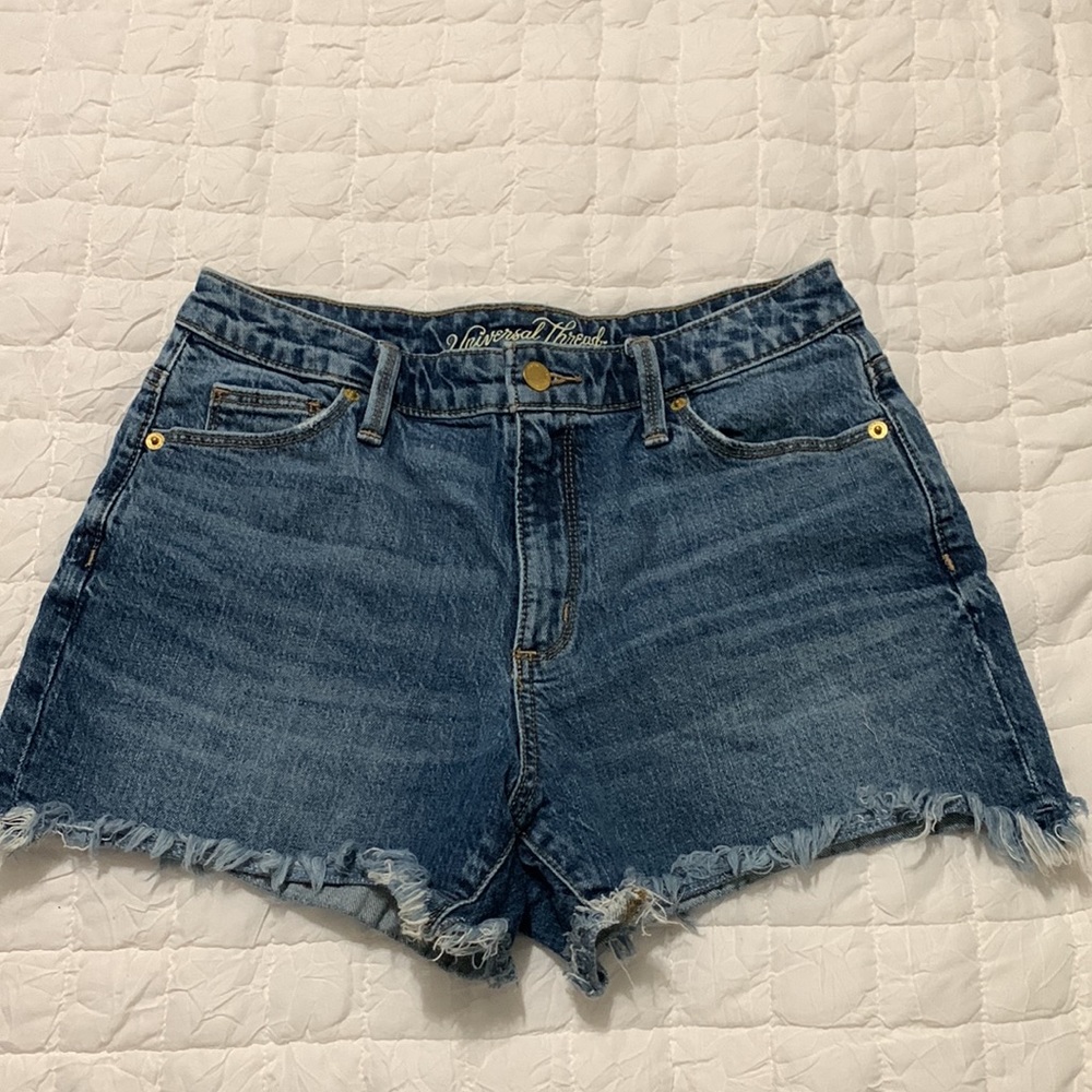 Universal Thread High Rise Shortie Shorts - Picture 3 of 5